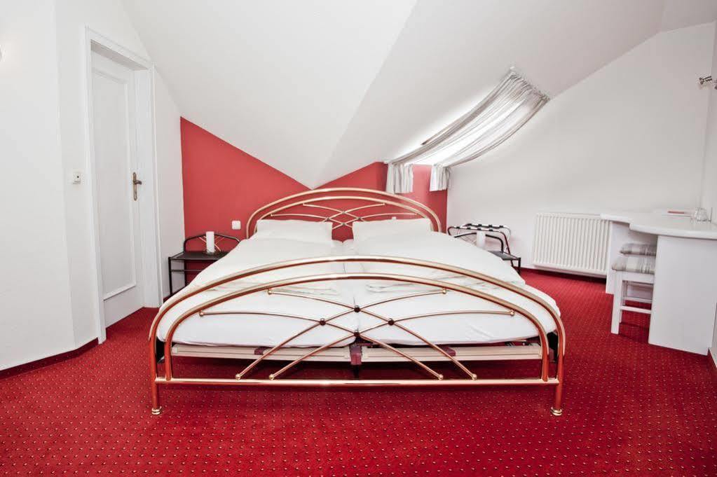 Landhotel Imhof Neuhof  Zewnętrze zdjęcie